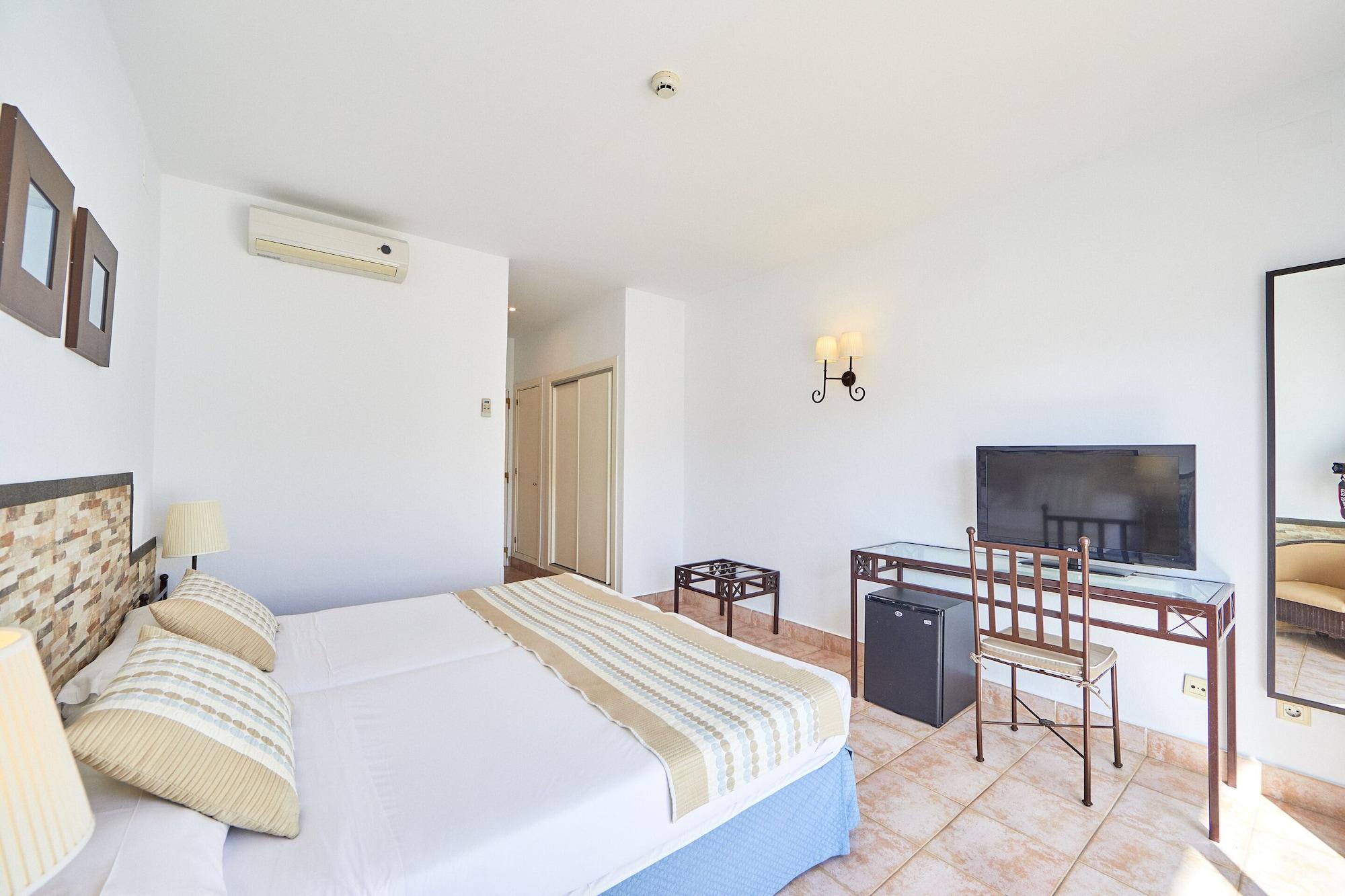 Fergus Conil Park Hotel Conil De La Frontera Exterior photo
