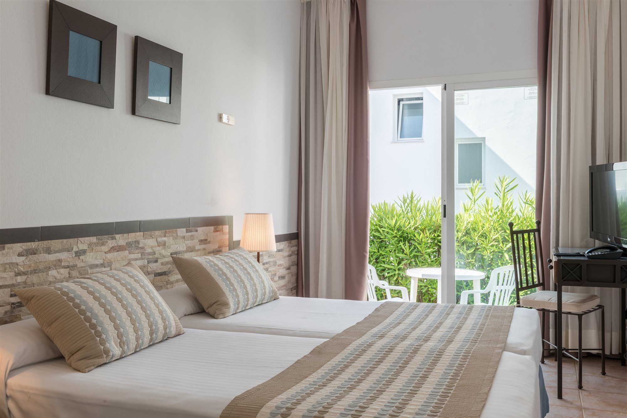 Fergus Conil Park Hotel Conil De La Frontera Exterior photo